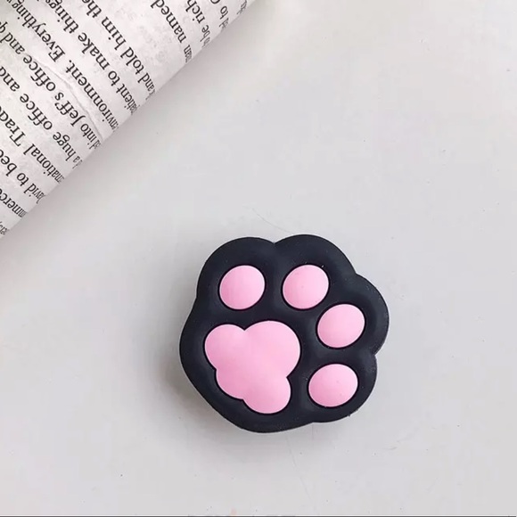 Accessories - Paw print pop socket 🐾